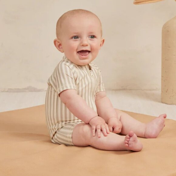 NWT - Quincy Mae zip onepiece swim and sun hat set - Picture 4 of 4